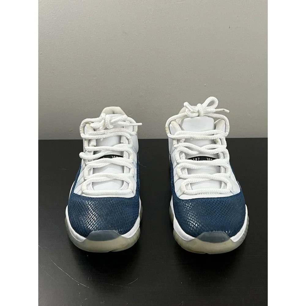 Nike Air Jordan 11 Retro Low Top Men Size 7.5 CD6846-102 Navy Snakeskin Shoes